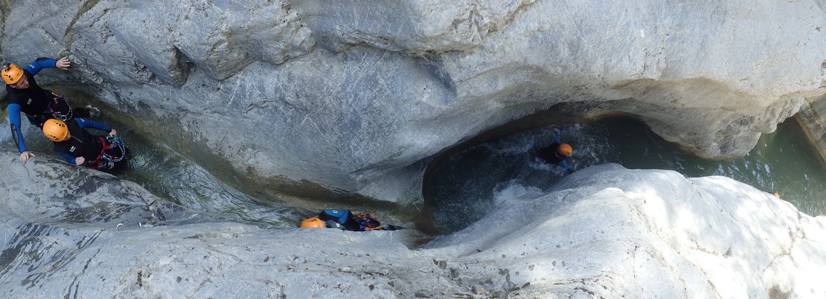 CANYONING
