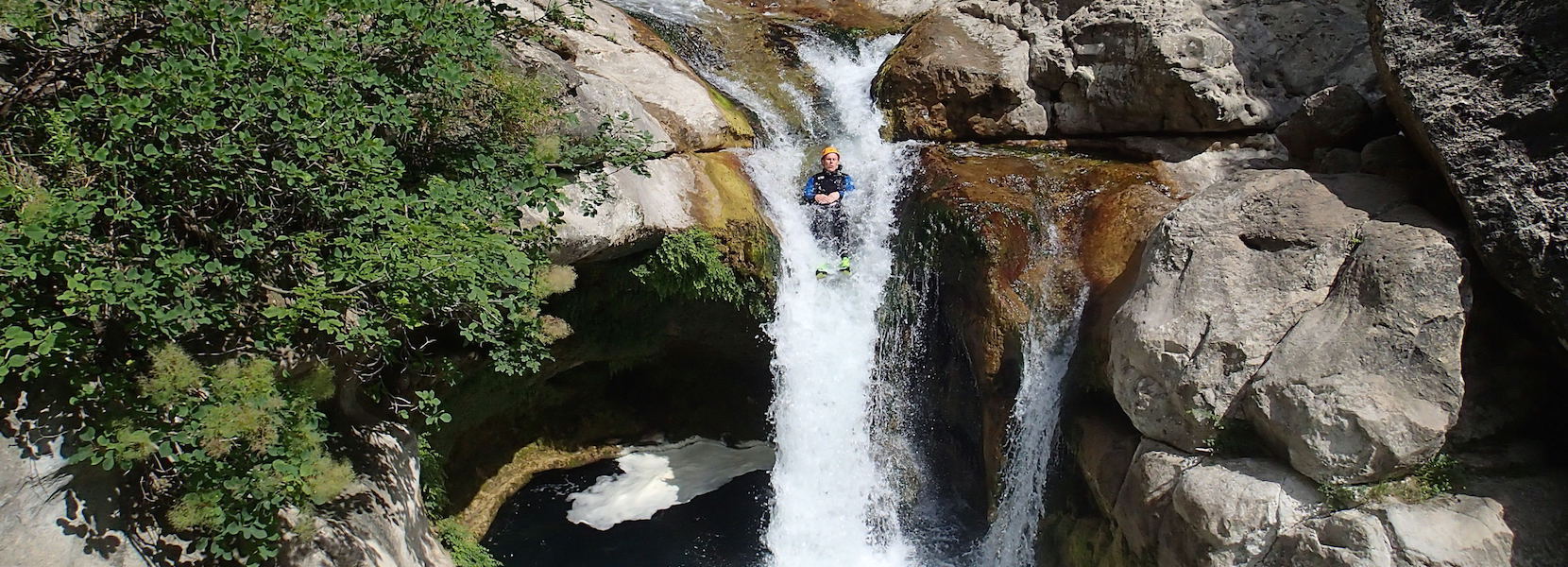 CANYONING