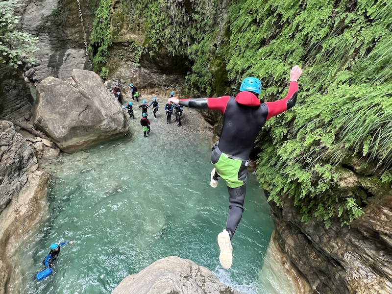 canyoning autour de Nice dans les Alpes maritimes 06 Parcours débutants ou sportif dans les Gorges du loup