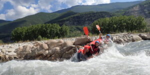Descente sportive en kayak sur le Var la Vésubie ou les Gorges de Daluis dans les Alpes Maritimes Nice 06.