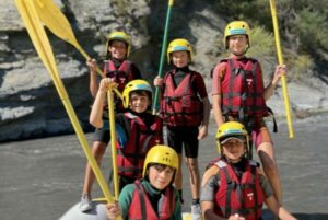Descente en rafting du Var avec le centre de vacances de Puget-theniers.