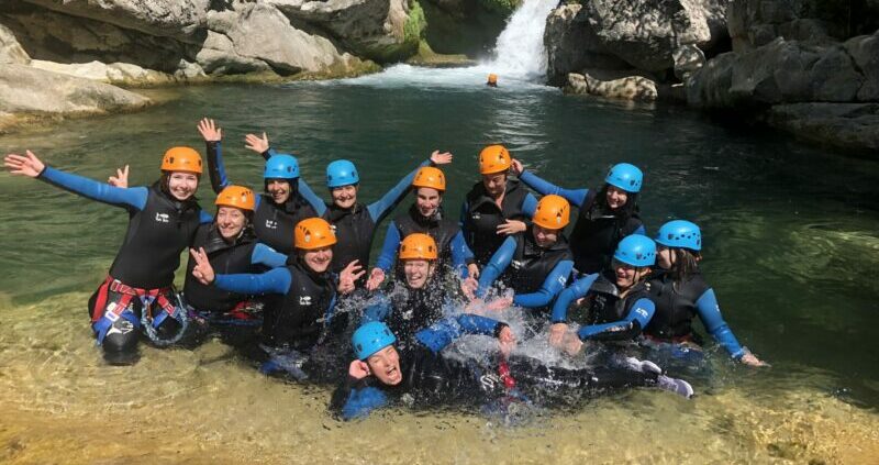 Organisation de séminaires d'entreprise en canyoning dans les Gorges du loup.
